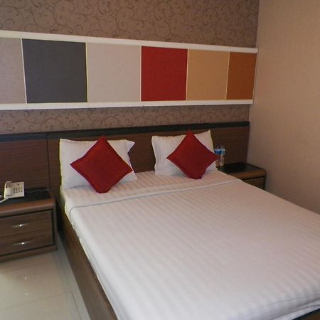 בנדונג Ariandri Boutique Guesthouse חדר תמונה