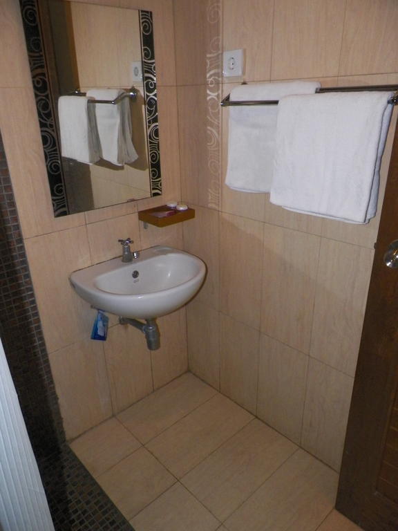 בנדונג Ariandri Boutique Guesthouse חדר תמונה
