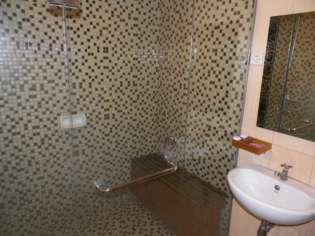 בנדונג Ariandri Boutique Guesthouse חדר תמונה