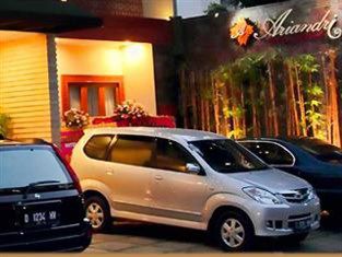בנדונג Ariandri Boutique Guesthouse מראה חיצוני תמונה